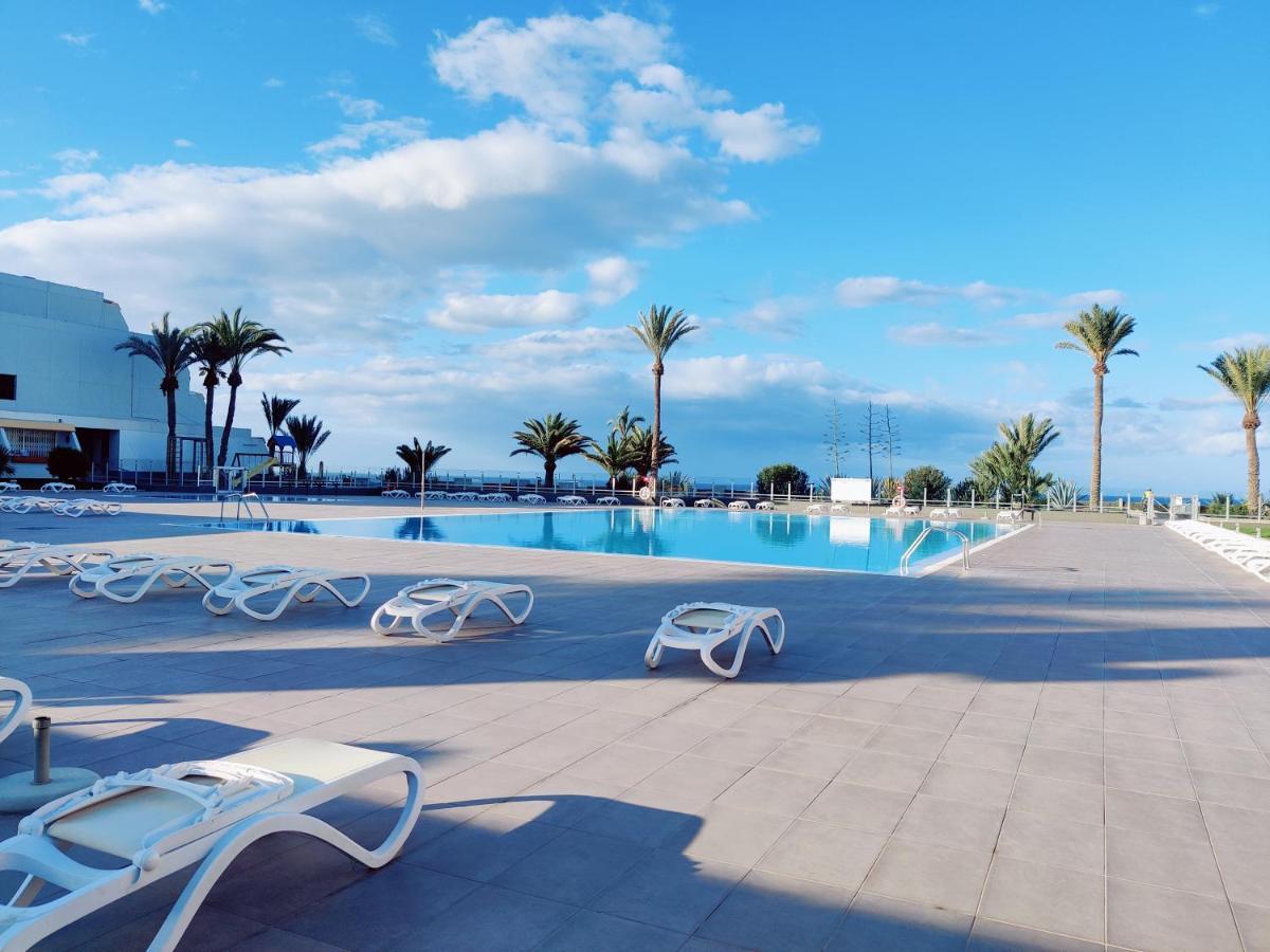 Maravilla Suite 140 M2 - 3 Bedrooms, Heated Pool طوستا ديل سيلونثيو المظهر الخارجي الصورة
